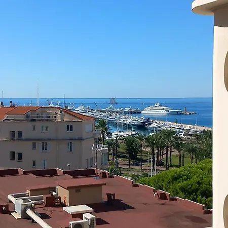 Palais Alexandre A * Cannes