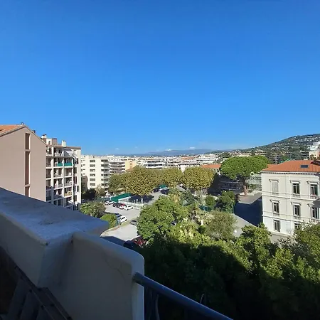 Palais Alexandre A *