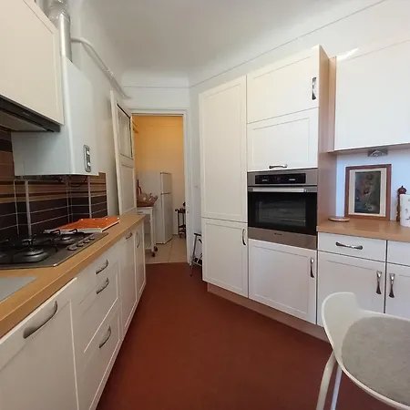 Palais Alexandre A *